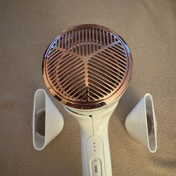 T3 Hairdryer with nozzel attachment - Picture 2 of 3